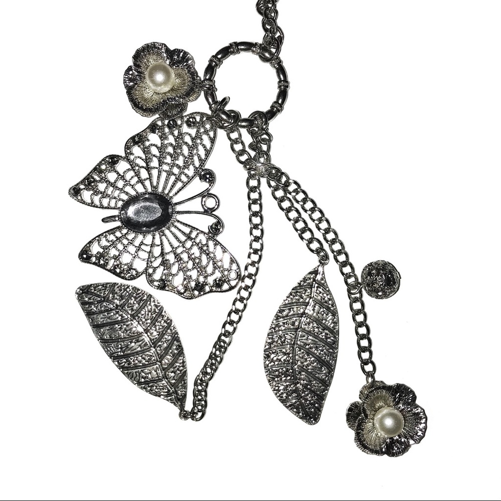 Butterfly flower necklace